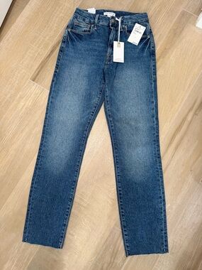 Good American Good Classic Raw Hem Jeans NWT Blue940 High Rise Slim Size 0 NWT